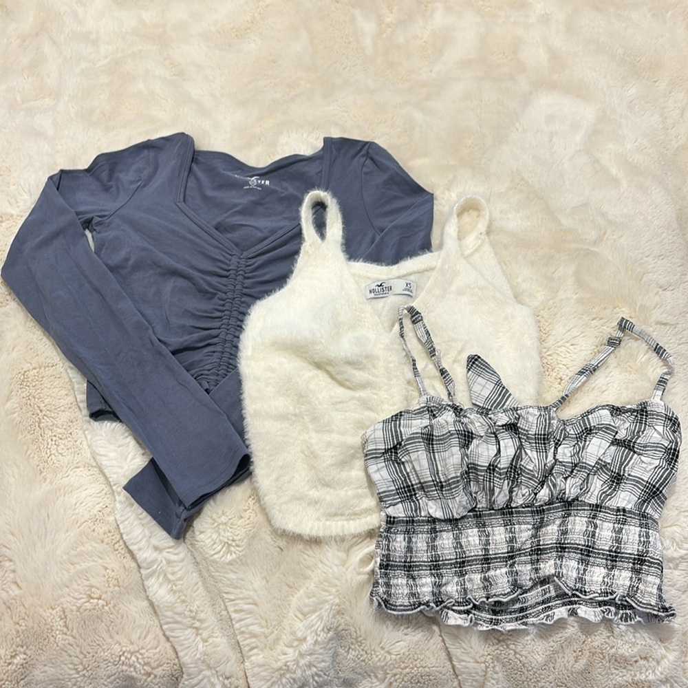 3 Hollister tops